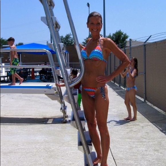 Meet your Posher, Kim - Picture 9 of 16